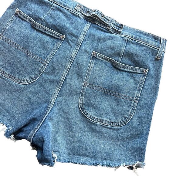 Old Navy high rise A-Line Cut off style Jean shorts Size 14 - Picture 7 of 14